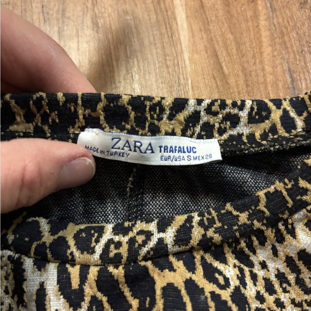 Zara Trafaluc Leopard Print Cropped Long Sleeve Top Size S - Picture 2 of 3